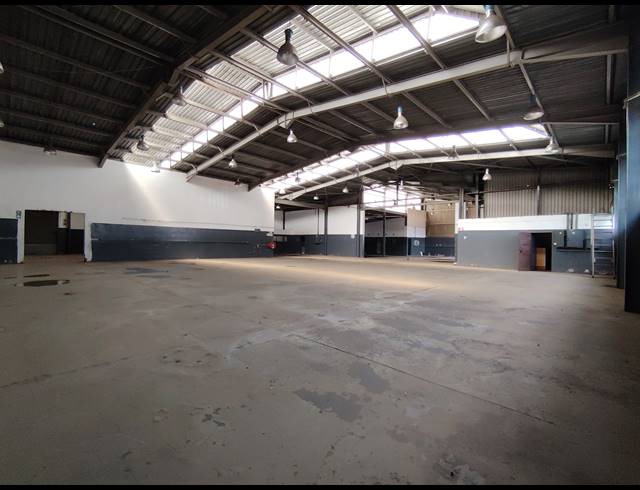 1,757M² WAREHOUSE TO LET IN GERMISTON CENTRAL
